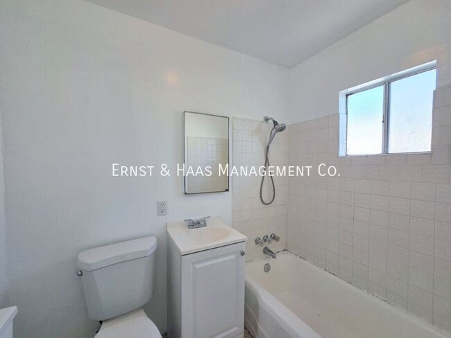 Building Photo - 6613 San Luis St