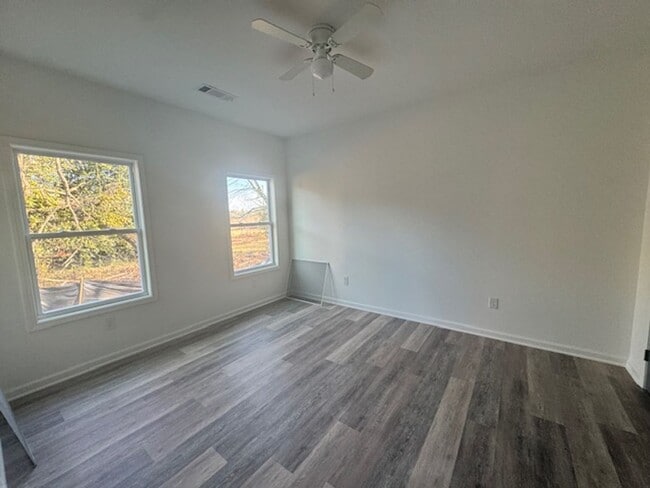 Building Photo - 20 Sanford Ave