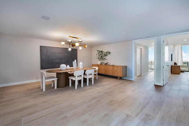 Building Photo - 900 N Ocean Blvd