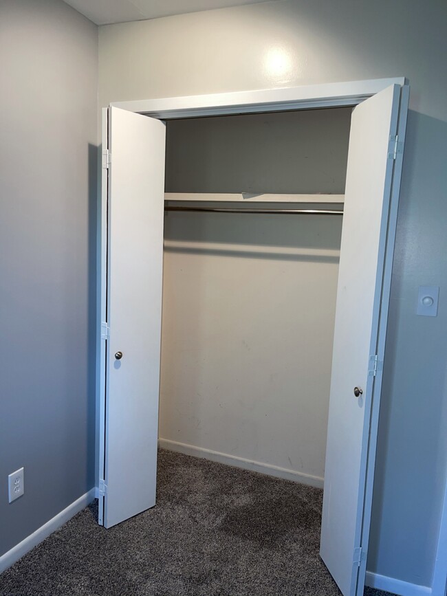 Master Bedroom Closet 1 - 115 Beechnut St