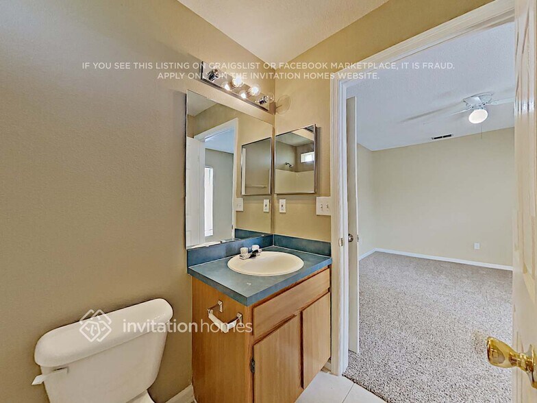 Building Photo - 341 Rollins Dr