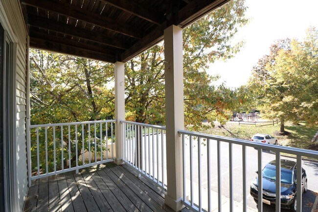 Building Photo - Spacious 2BD/2BA Condo with Balcony in Fountain Hills!