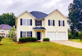 Building Photo - 2025 Newton Estates Dr