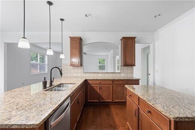 Building Photo - 2080 Redbarn Court