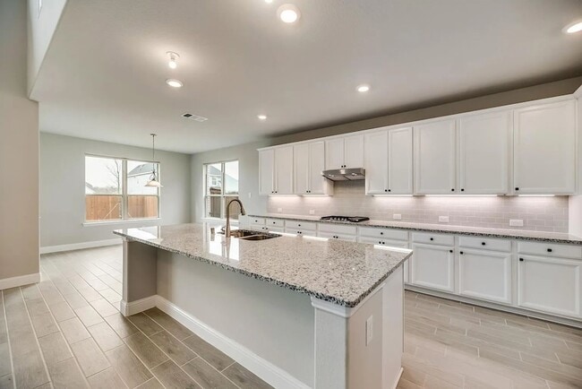 Building Photo - 412 Winding Creek Ln