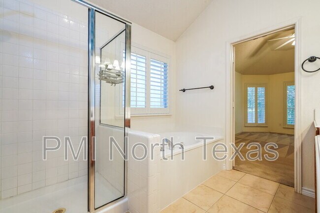 Building Photo - 2708 Berry Hill
