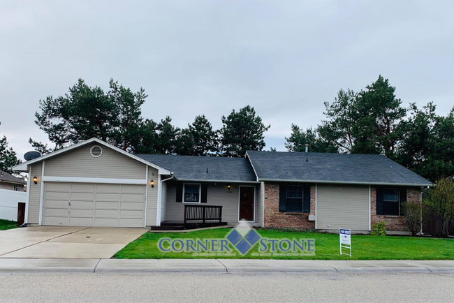 Primary Photo - Boise Home with 2 Master Bedrooms!