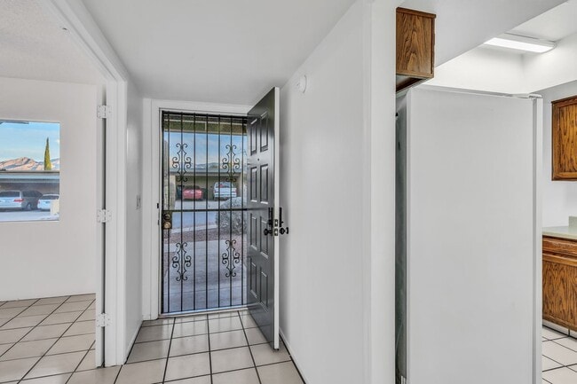 Building Photo - 7860 E Baker St