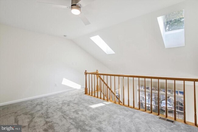 Building Photo - 2224 Springwood Dr