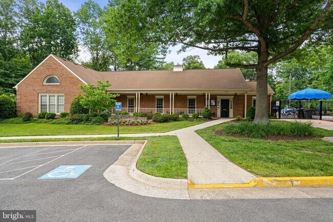 Building Photo - 7867 Wintercress Ln
