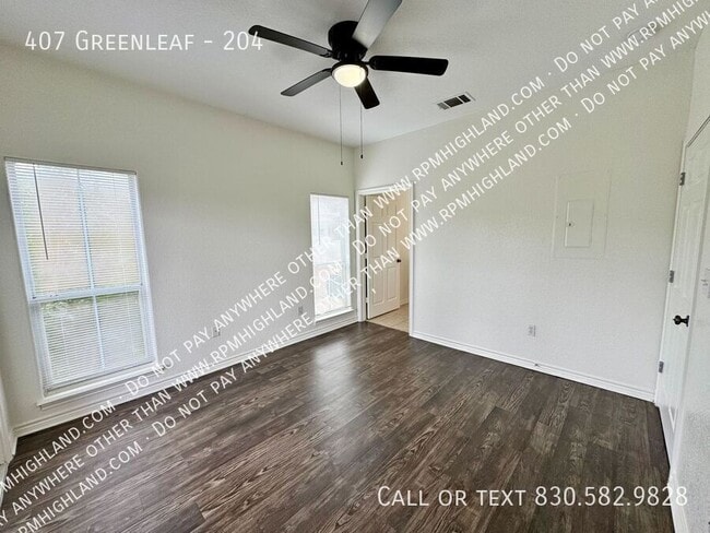 Building Photo - 407 Greenleaf-204