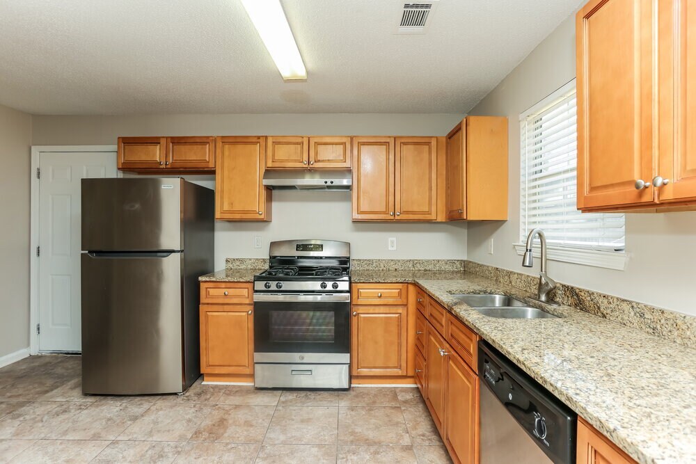 Building Photo - 3317 Royal Springs Ct