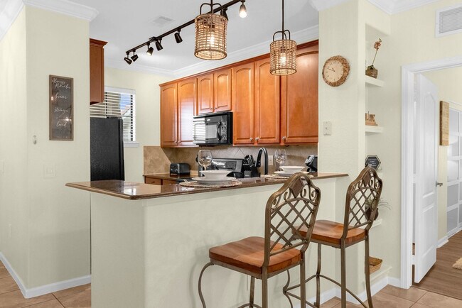 Building Photo - 510 Calabria Ave