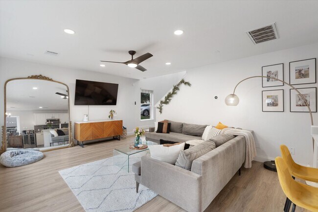 Building Photo - 15129 Donna Jane Loop