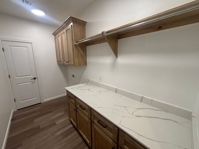Building Photo - Wonderful 4 Bed 2 Bath Home in Norman
