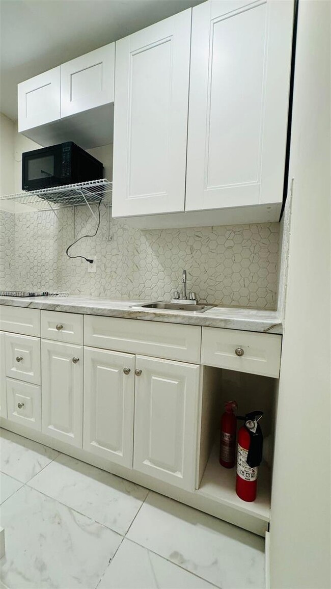 Building Photo - 25657 SW 144th Ave