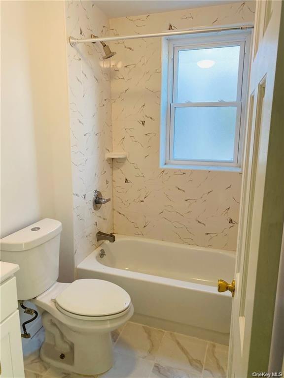 Building Photo - 451 S Tenth Ave