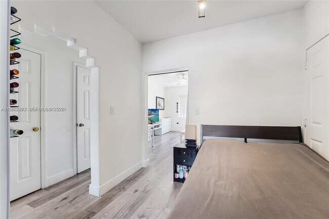 Building Photo - 1227 Euclid Ave