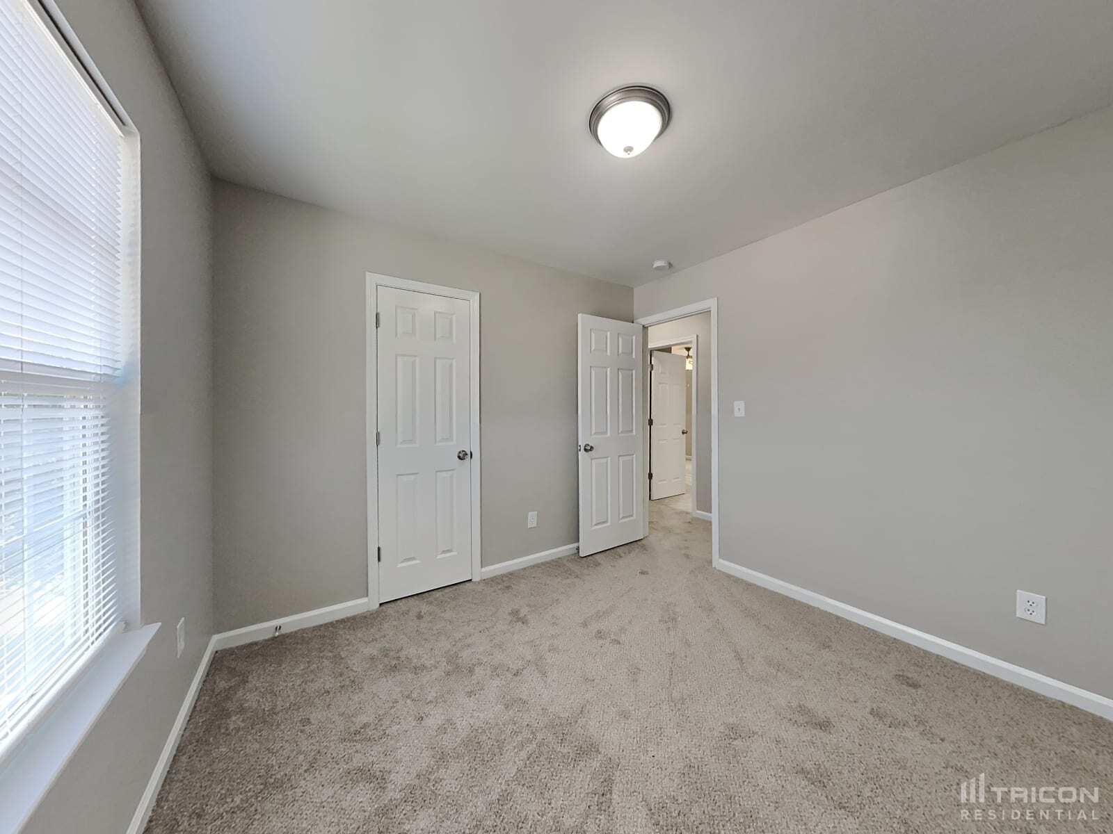 Building Photo - 1521 Clover Ridge Ct