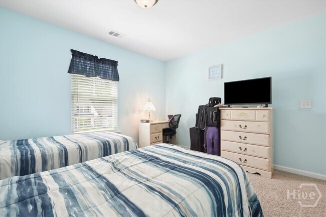 Building Photo - 3 Swallow Tail Cir