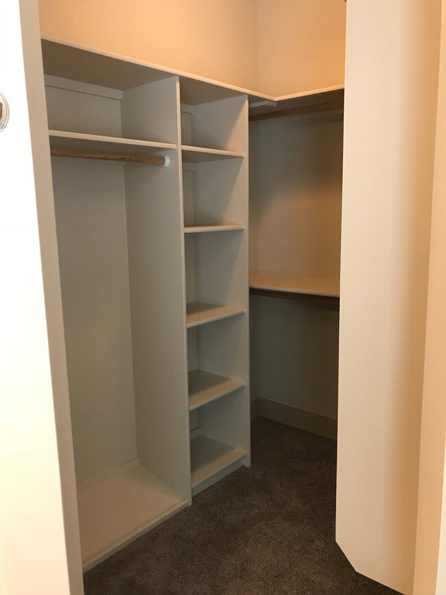 Building Photo - Beautiful home in Eagles Shadowridge subdivision