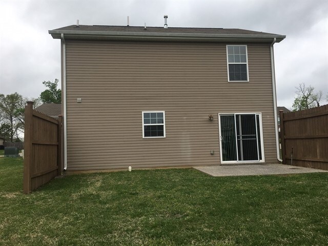 Building Photo - 1028 Daniel Ln