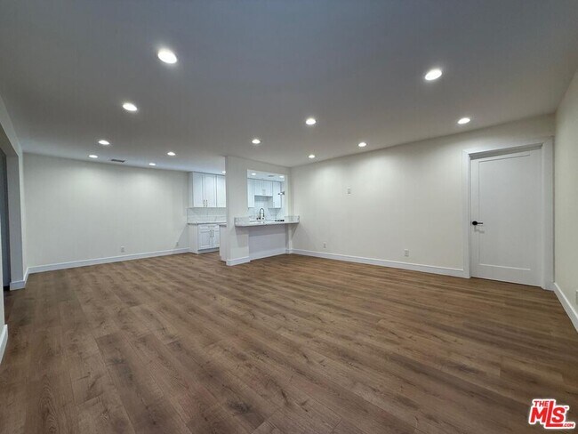Primary Photo - 9846 Monogram Ave