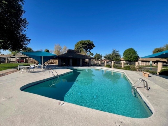 Building Photo - 6610 S Lakeshore Dr