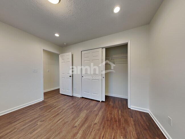 Building Photo - 16757 Yeoman Way