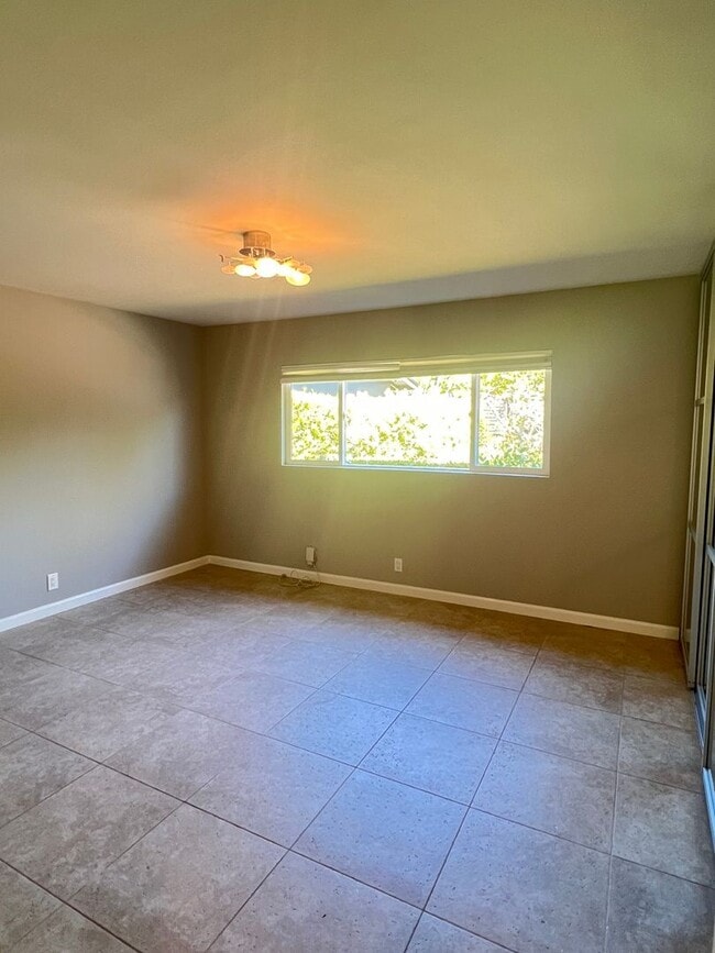 Building Photo - Beautiful Home in Rancho Palos Verde-Sun R...