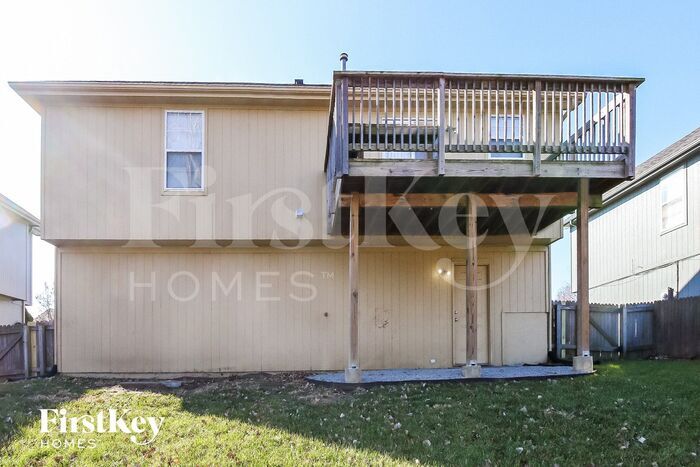 Building Photo - 10631 N Booth Ave