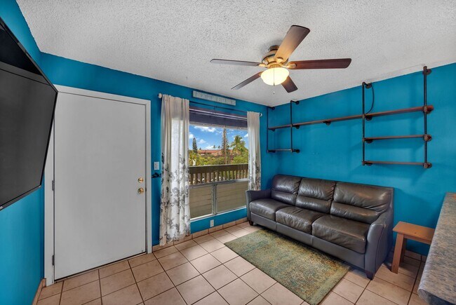Building Photo - Kihei Manor #202 – Furnished 1BR Condo Steps from The Cove!