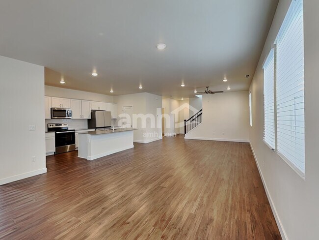 Building Photo - 4814 87th Ave NE