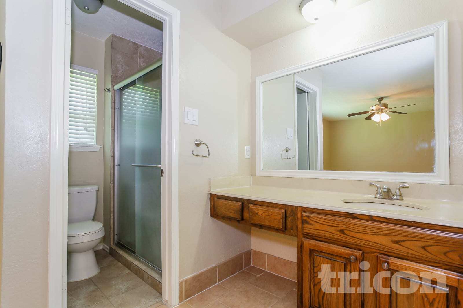 Building Photo - 7318 Foxway Ln