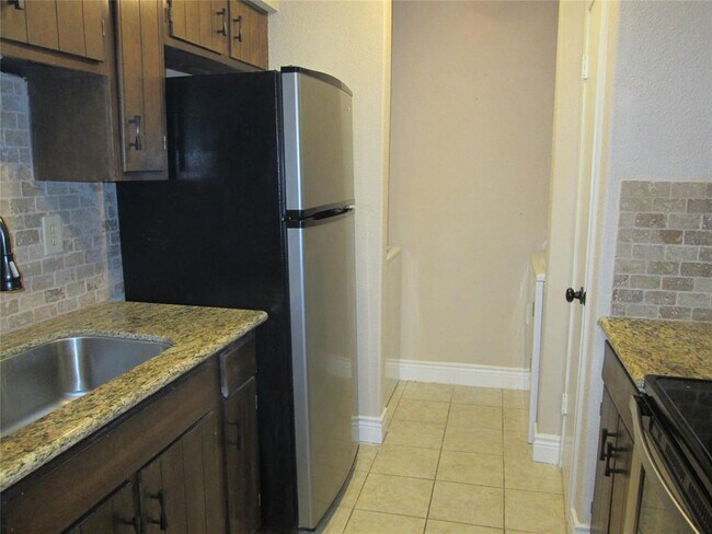 Building Photo - 14515 Wunderlich Dr