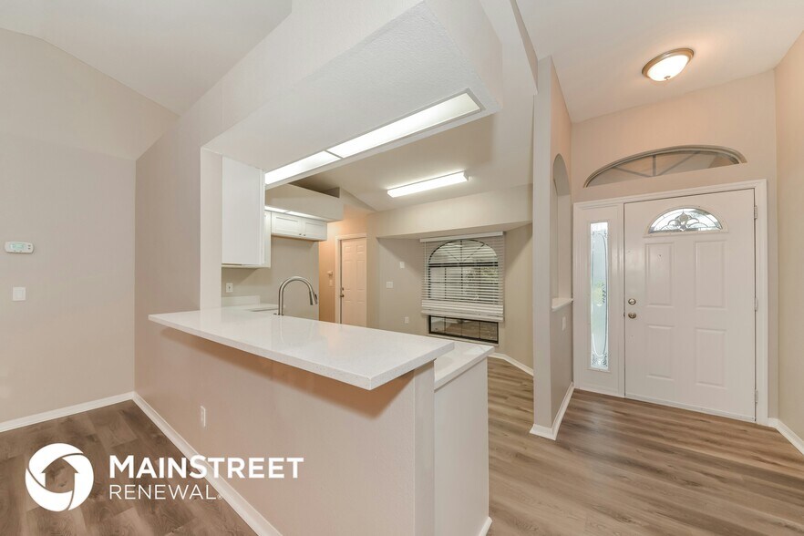 Building Photo - 3767 Acorn St