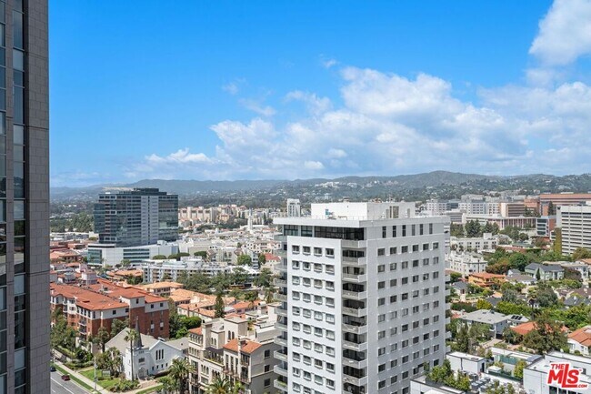 Building Photo - 10750 Wilshire Blvd