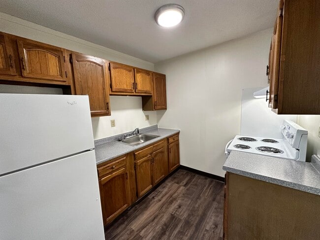 Building Photo - 3861 Brown Ave