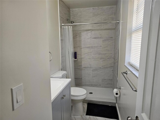 Building Photo - 1621 17th St E