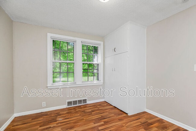 Building Photo - 4131 Eaton St