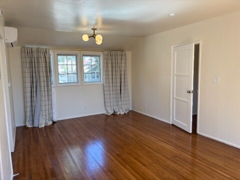 Building Photo - 1155 Oxley St