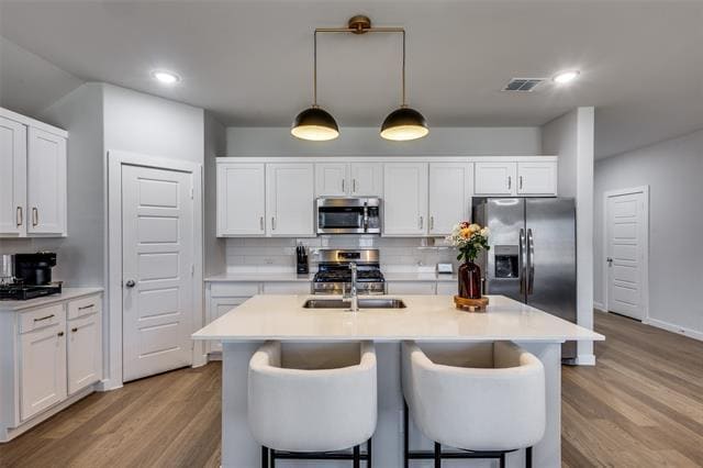 Building Photo - 710 Tidal Dr