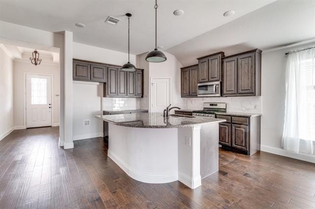 Building Photo - 7521 Rothbury Dr