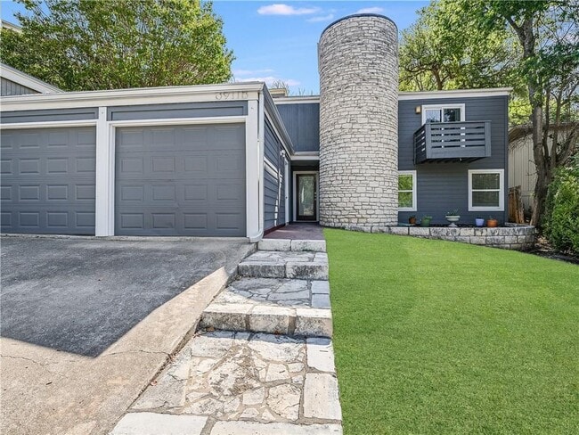 Building Photo - 6911 Thorncliffe Dr