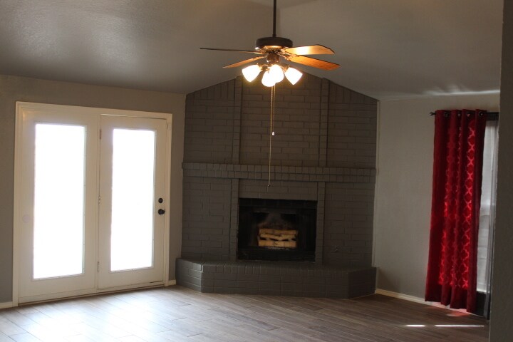 Building Photo - 505 SW 149th Pl