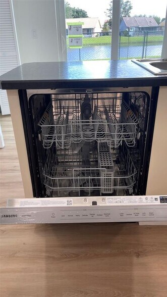 Building Photo - 6425 96th Pl S