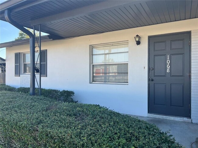 Building Photo - 1068 Orienta Ave