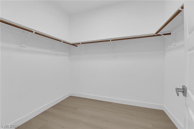 Building Photo - 600 N Carriage Hill Dr