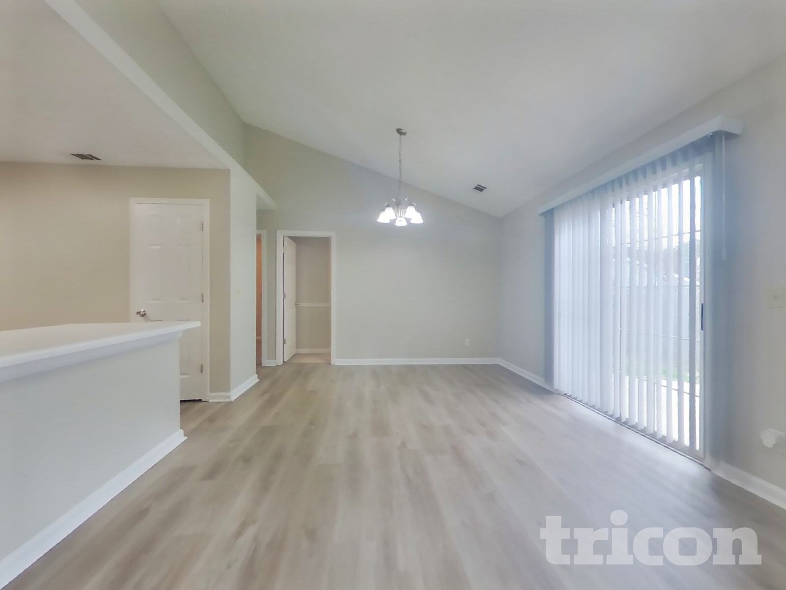 Building Photo - 1831 Commonwealth Dr