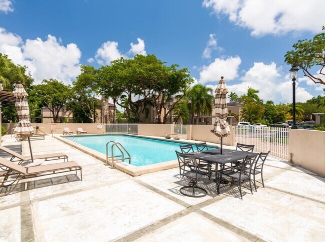 Building Photo - 6950 SW 55th Terrace E